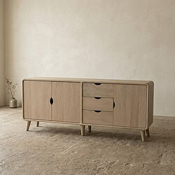Elegant houten dressoir met laden en schuifdeuren, perfect voor modern interieur, gemaakt van licht eikenhout, met een minimalistisch design en stevige poten.