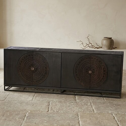 Modern houten dressoir met cirkelpatronen, zwart afwerking, geschikt voor woonkamer of eetkamer, met metalen onderstel.