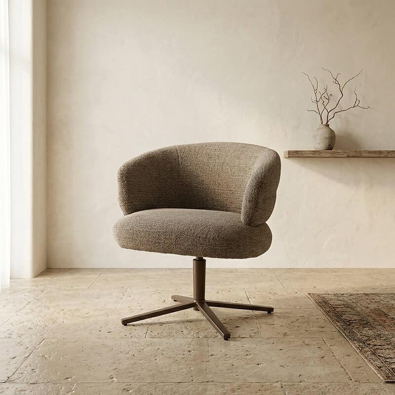 Moderner Mokana-Designstuhl mit weicher Polsterung und drehbarem Fußgestell – perfekt für eine stilvolle und bequeme Sitzecke.