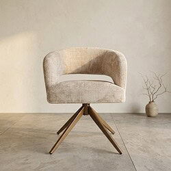 Moderne Mokana meubelstoel met zachte bekleding en houten poten, perfect voor een stijlvolle en comfortabele zithoek.