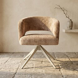 Moderne houten stoel met stoffen bekleding, comfortabele zit en stijlvolle design, perfect voor woonkamer of kantoor.