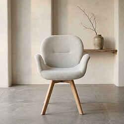 Houten lounge stoel met zachte bekleding