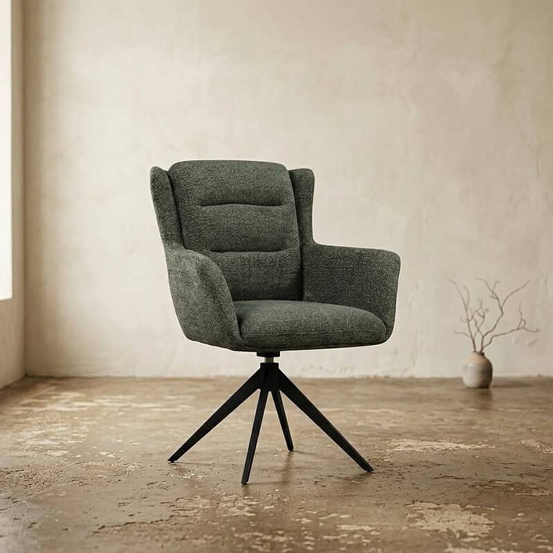 Moderne houten bureaustoel met comfortabele bekleding, ideaal voor kantoor of thuiswerkplek, in een minimalistisch interieur.