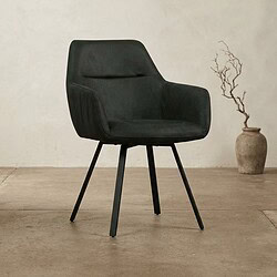 Zwarte fauteuil met comfortabele zitting en rugleuning, perfect voor een stijlvolle en gezellige zithoek.