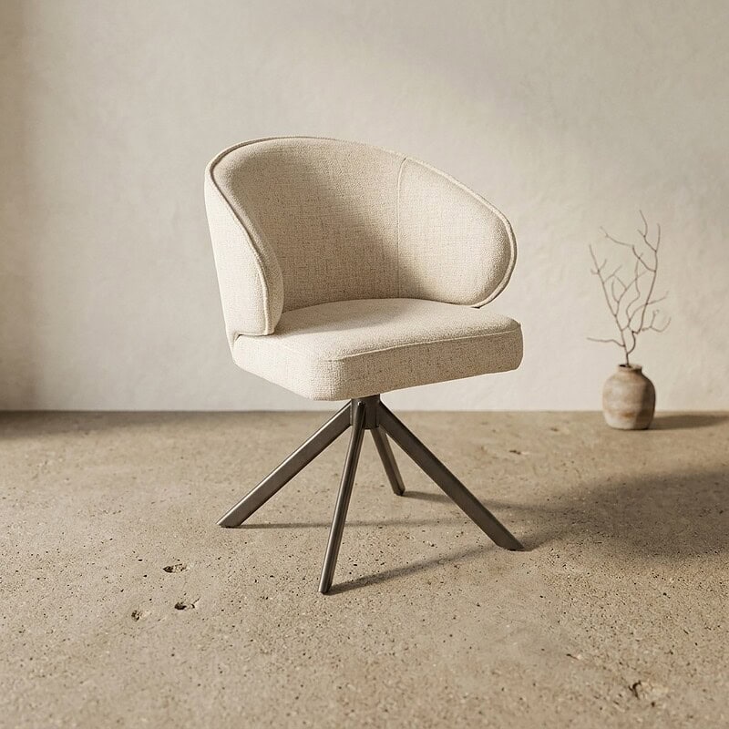 Moderne beige lounge stoel met houten tripod onderstel, perfect voor stijlvolle woonkamer inrichting en comfort.