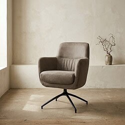 Bankfauteuil Mokana - Modern design, comfortabel en stijlvol. Moderne bankfauteuil van Mokana met zachte bekleding en zwart metalen onderstel, perfect voor een eigentijdse woonkamer of kantoor.