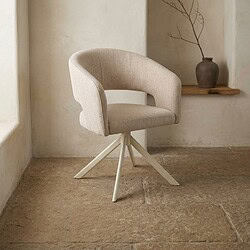 Moderne houten bureaustoel met zachte stoffen bekleding, ideaal voor thuiswerk of kantoor, in een minimalistisch interieur.