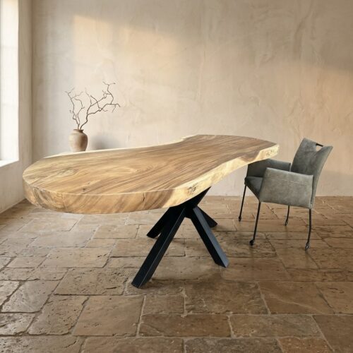 Eetkamertafel Organic Suar, in wabi-sabi sfeer