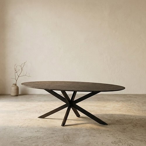 Moderner Esstisch aus Massivholz mit einzigartigem geometrischem Gestell – perfekt für ein stilvolles Esszimmer oder Wohnzimmer. Hergestellt aus hochwertigem Holz für Langlebigkeit und Eleganz.