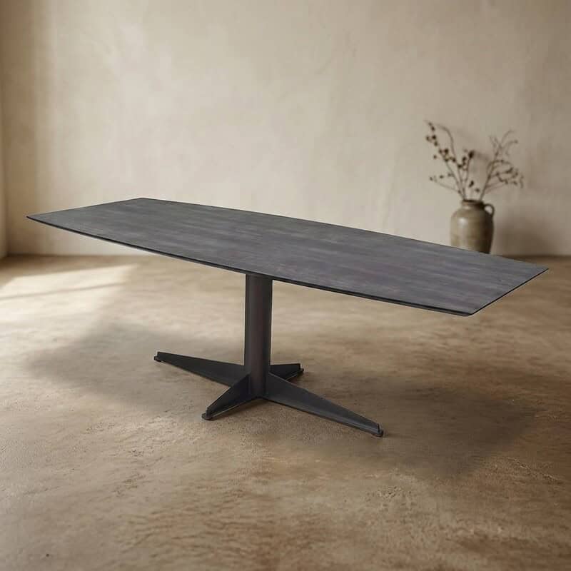 Moderne zwarte eettafel met houten afwerking en uniek ontwerp, perfect voor een stijlvolle eetkamer of vergaderruimte.