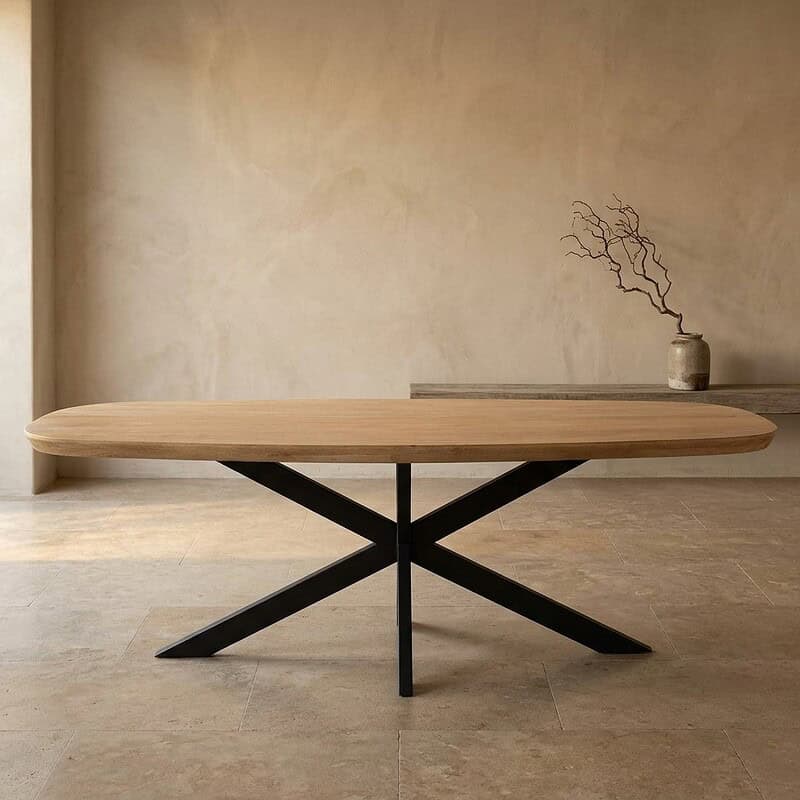 Moderne houten eettafel met zwart metalen onderstel, perfect voor een stijlvolle eetkamer of woonkamer. Gemaakt van hoogwaardig hout, combineert functionaliteit met elegant design.
