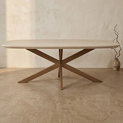 Moderne eettafel met licht houten blad en unieke X-vormige houten poten, perfect voor een stijlvolle eetkamer of woonruimte.
