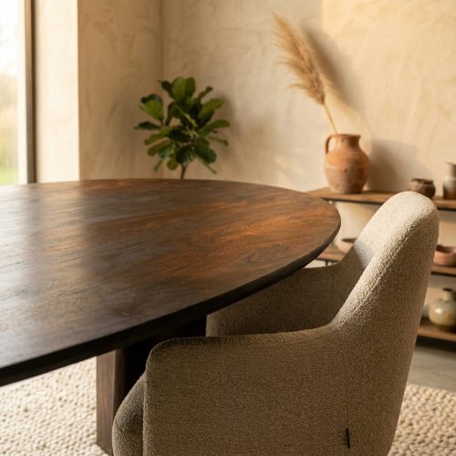 Eettafel New York | 180 cm | Ovaal, sfeerimpressie