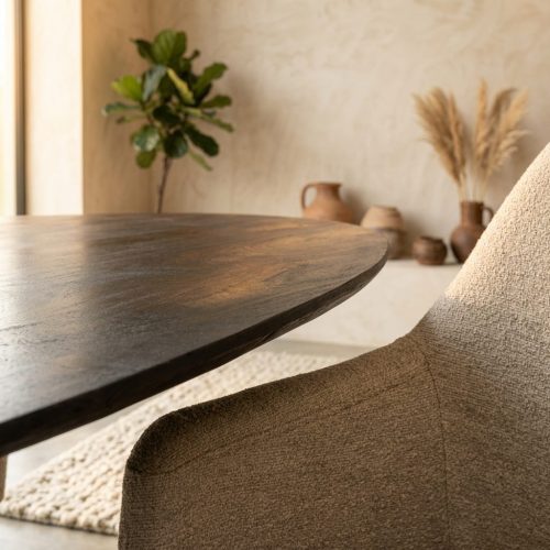 Eettafel New York | 240 cm |Ovaal, sfeerimpressie