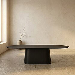 Schlichter schwarzer Couchtisch im minimalistischen Design, perfekt für ein modernes Wohnzimmer. Hergestellt aus hochwertigen Materialien für Langlebigkeit und Stil.