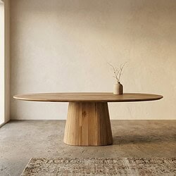 Massief houten eettafel met modern minimalistisch ontwerp, geschikt voor eetkamers en woonruimtes, gemaakt door Mokana Meubelen.