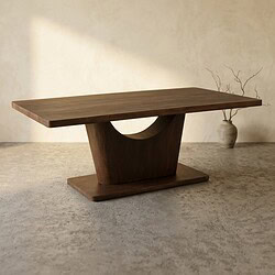 Elegante houten salontafel van Mokana Meubelen met modern design en natuurlijke afwerking, perfect voor een stijlvolle woonkamer.