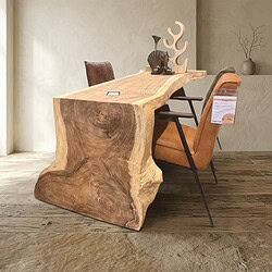 Massief houten eettafel met natuurlijke afwerking, uniek ontwerp, perfect voor moderne en landelijke interieurs, gemaakt door Mokana Meubelen.