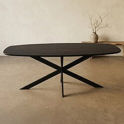 Moderne zwarte eettafel van hout met X-vormige poten, perfect voor een eigentijdse eetkamer of woonruimte. Duurzaam en stijlvol design voor elke interieurstijl.
