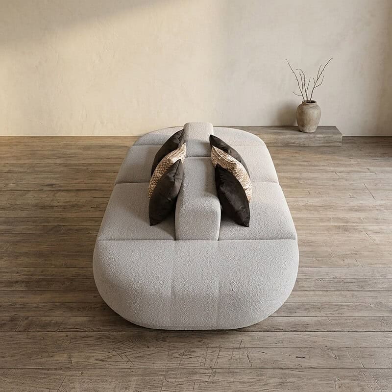 Moderne, comfortabele zitzak met kussens, perfect voor een stijlvolle woonkamer of lounge, ontworpen door Mokana Meubelen.