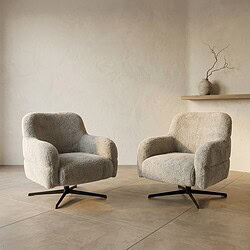 Banken met zachte, comfortabele bekleding en moderne zwarte onderstellen, ideaal voor een stijlvolle en gezellige woonkamer.
