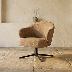 Comfortabele Mokana fauteuil met draaibasis, perfect voor moderne woonruimtes en kantoorinterieurs, gemaakt van hoogwaardige materialen voor duurzaamheid en stijl.
