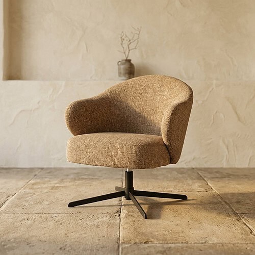 Comfortabele Mokana fauteuil met draaibasis, perfect voor moderne woonruimtes en kantoorinterieurs, gemaakt van hoogwaardige materialen voor duurzaamheid en stijl.