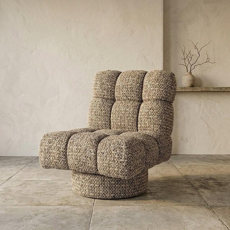 Bequemer Holzsessel mit Strickbezug, perfekt für ein modernes Wohnzimmer. Hergestellt aus nachhaltigen Materialien, bietet er optimalen Sitzkomfort und Stil.