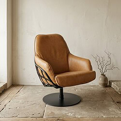 Luxuriöser Lounge-Sessel aus Leder mit schwarzem Metallgestell und drehbarem Fuß, perfekt für eine stilvolle und bequeme Sitzecke zu Hause oder im Büro.