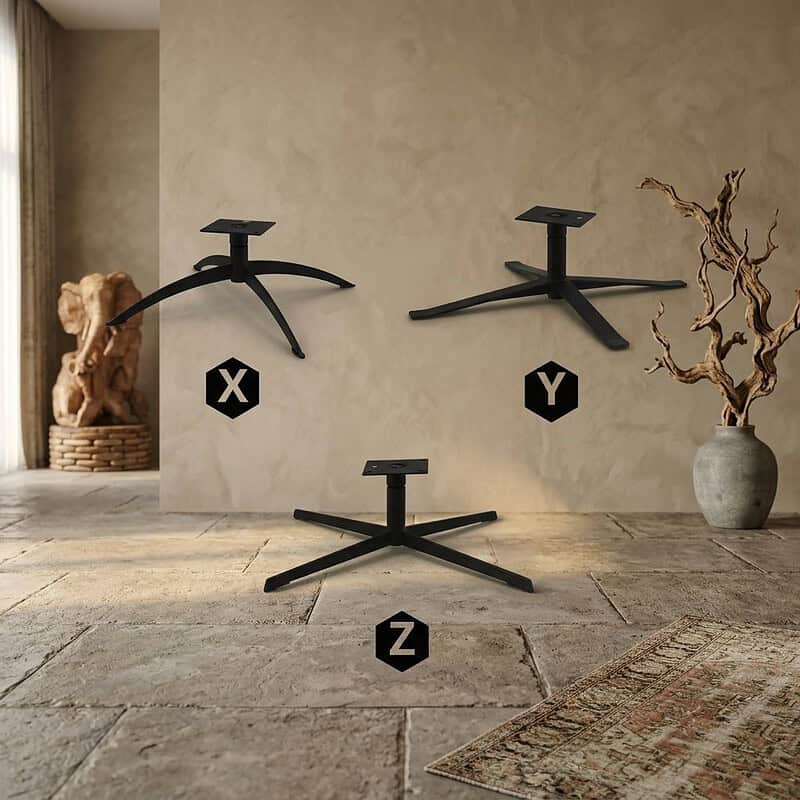 Drie zwarte tafelpoten van Mokana Meubelen, geschikt voor het maken van op maat gemaakte tafels, met een minimalistisch en industrieel ontwerp.