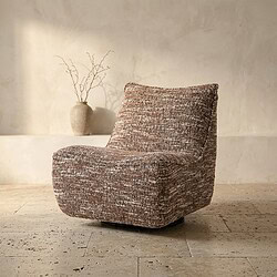 Comfortabele Mokana fauteuil met unieke stoftextuur, ideaal voor moderne woonkamers en stijlvolle interieurs.
