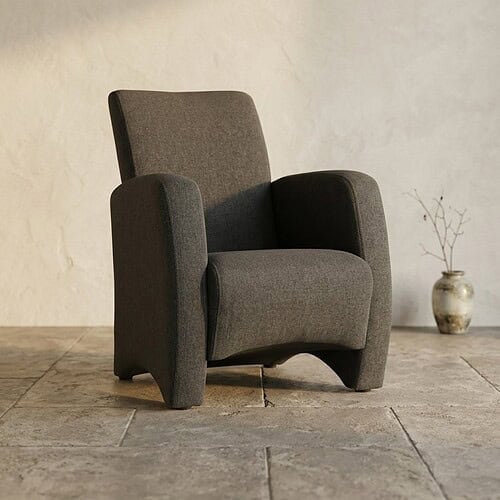 Bequemer, stilvoller Holzsessel von Mokana Meubelen, perfekt für das Wohnzimmer oder die Leseecke, mit modernem Design und langlebiger Verarbeitung.