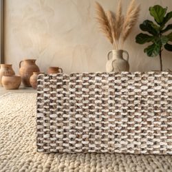 Fauteuil Nila bruin - taupe Vanu, van Eleonora, sfeerimpressie