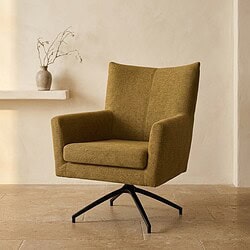 Moderne houten relaxfauteuil in groen stof, perfect voor een stijlvolle woonkamer of kantoorruimte. Comfortabel en elegant design met draaibare basis voor optimale functionaliteit.