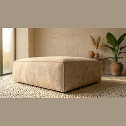 Luxe beige loungebank van Mokana meubelen, perfect voor moderne woonkamers, met zachte bekleding en ruim zitoppervlak.