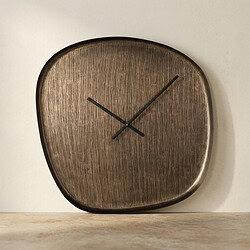 Moderne houten wandklok met minimalistisch ontwerp, perfect voor een stijlvolle woonkamer of kantoor. Gemaakt van hoogwaardig hout met een strakke afwerking en eenvoudige wijzers.