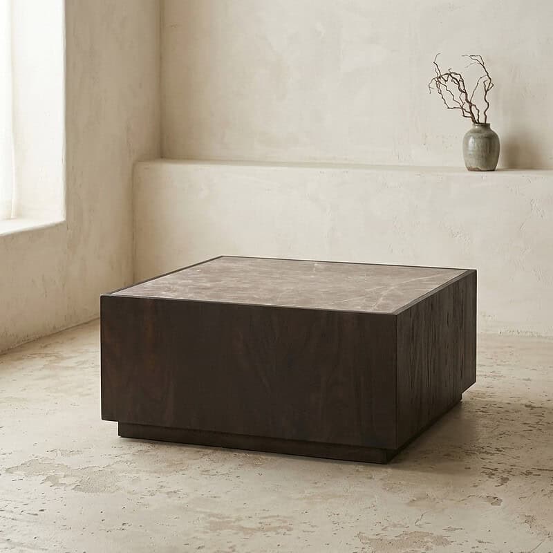 Moderne houten salontafel met marmeren blad in minimalistische woonkamer, perfect voor stijlvolle en functionele woonruimtes.