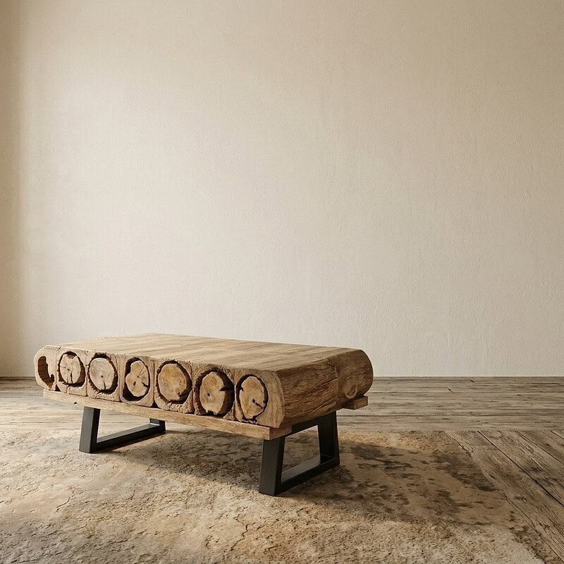 Unieke houten salontafel met natuurlijke afwerking en zwart metalen poten, perfect voor een modern interieur. Gemaakt van gerecycled hout, duurzaam en stijlvol.