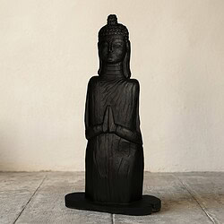 Handgemaakt houten Boeddha beeld, perfect voor rustgevende interieurdecoratie en meditatie ruimtes, vervaardigd uit hoogwaardig donker hout.