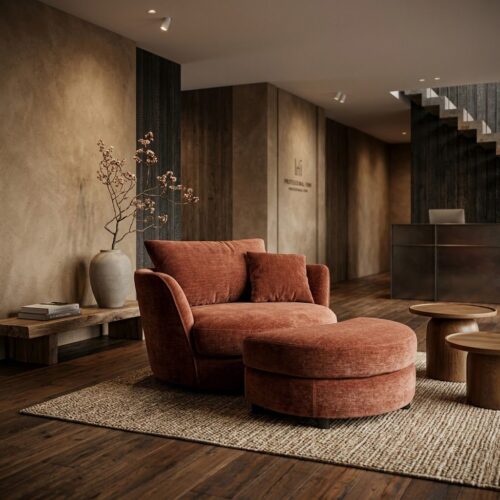 Loveseat Kart Fabbrica draaifauteuil 1,5-zits met poef in terracotta chenille tegen gestucte muur